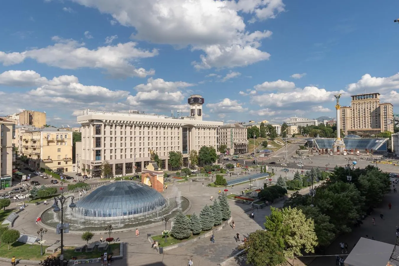 Гринченко 2, На Майдані 키예프 아파트
